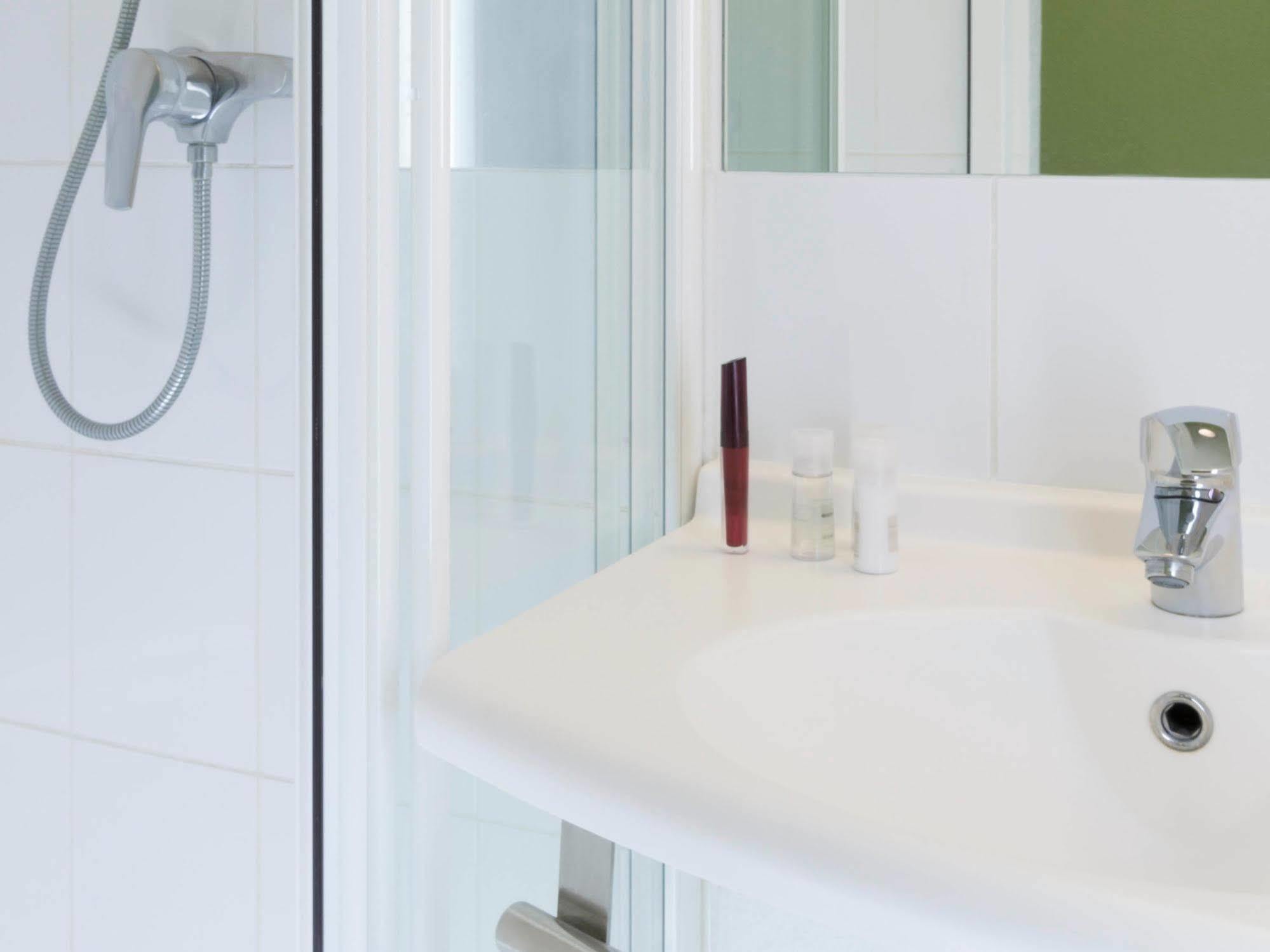 Hotel Ibis Budget Lyon Eurexpo - 2*